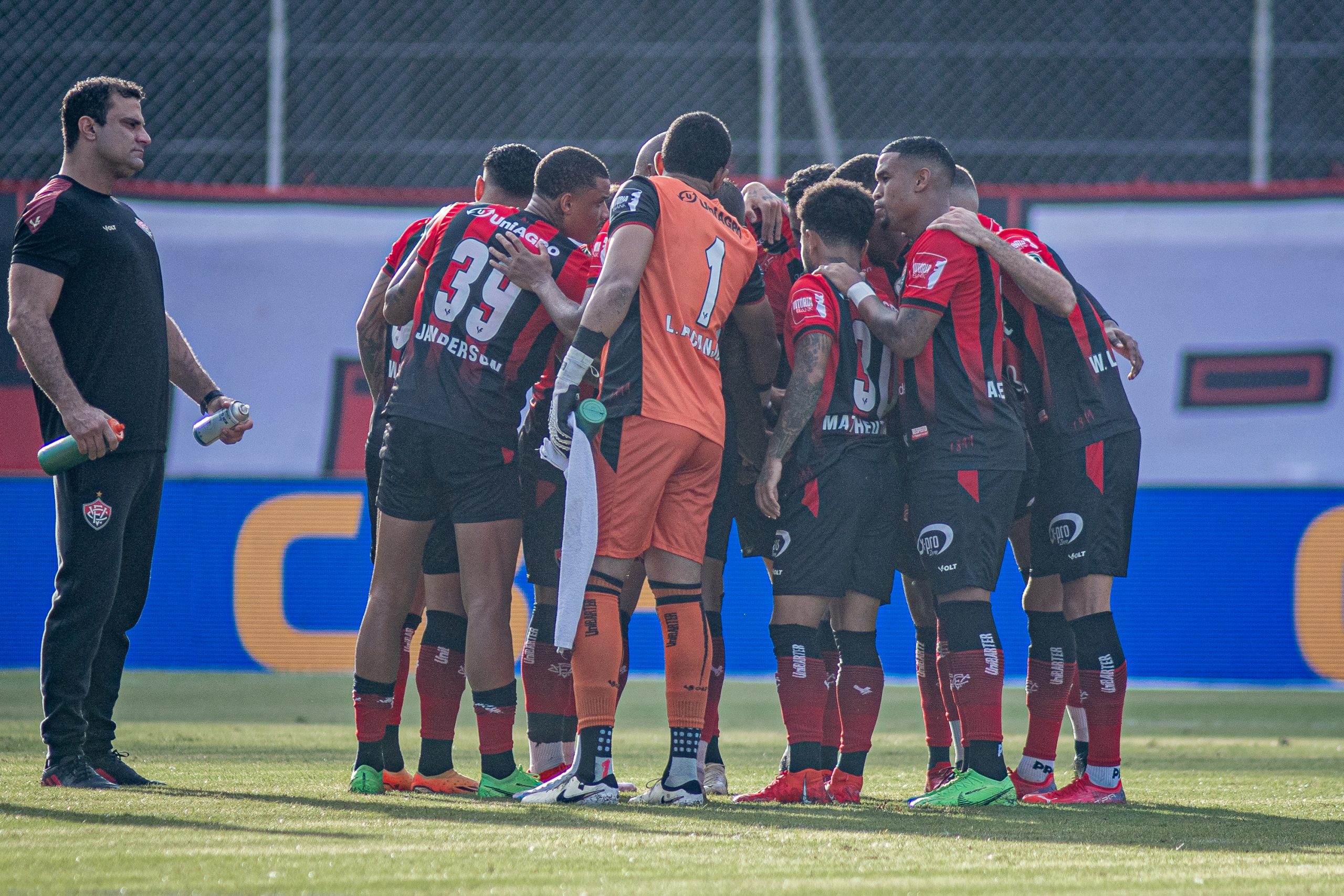 Jogando no Barradão, o Atlético-GO venceu por 2 x 0. Foto: Victor Ferreira/EC Vitória