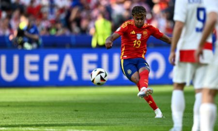 Lamine Yamal é agora o jogador mais jovem a disputar uma partida de Eurocopa. Foto: CHRISTOPHE SIMON/AFP via Getty Images)