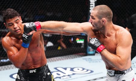 Paulo Borrachinha enfrentando Sean Strickland (Foto: Divulgação/UFC)
