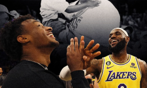 O Lakers será o primeiro time na história da NBA a contar com pai e filho no mesmo elenco (Foto: Divulgação / Los Angeles Lakers)