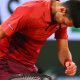 Djokovic cabisbaixo em Roland Garros / Crédito: AllAboutHQ