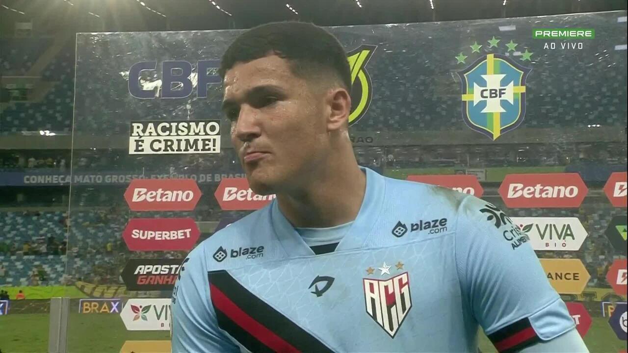 Goleiro fez o segundo jogo com a camisa do Atlético-GO