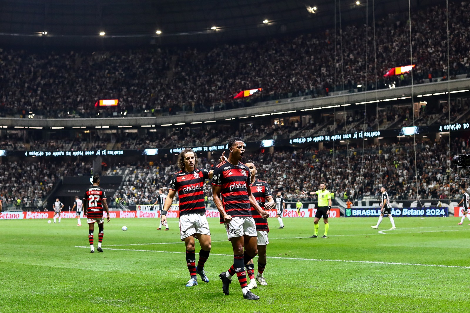 Carlinhos comemora seu primeiro gol pelo Flamengo. Foto: Gilvan de Souza/Flamengo