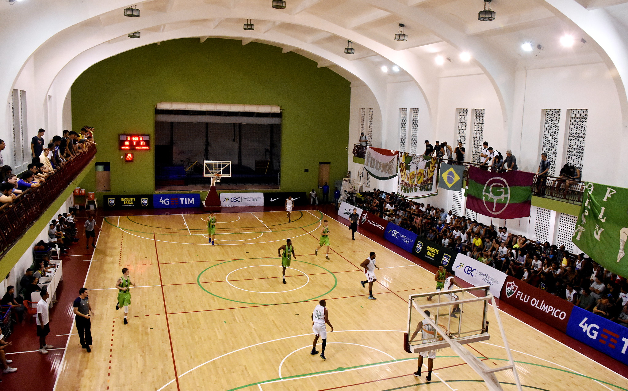Ginásio de basquete em Laranjeiras (Foto: Mailson Santana/FFC)