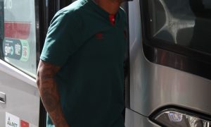 Douglas costa drecindiu e não joga mais pelo Fluminense Foto: Marcelo Gonçalves/FFC