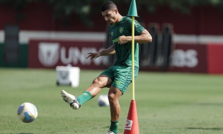 André é um dos que retornam para reforçar o Fluminense no importante duelo contra o Criciuma FOTO: LUCAS MERÇON / FLUMINENSE F.C.
