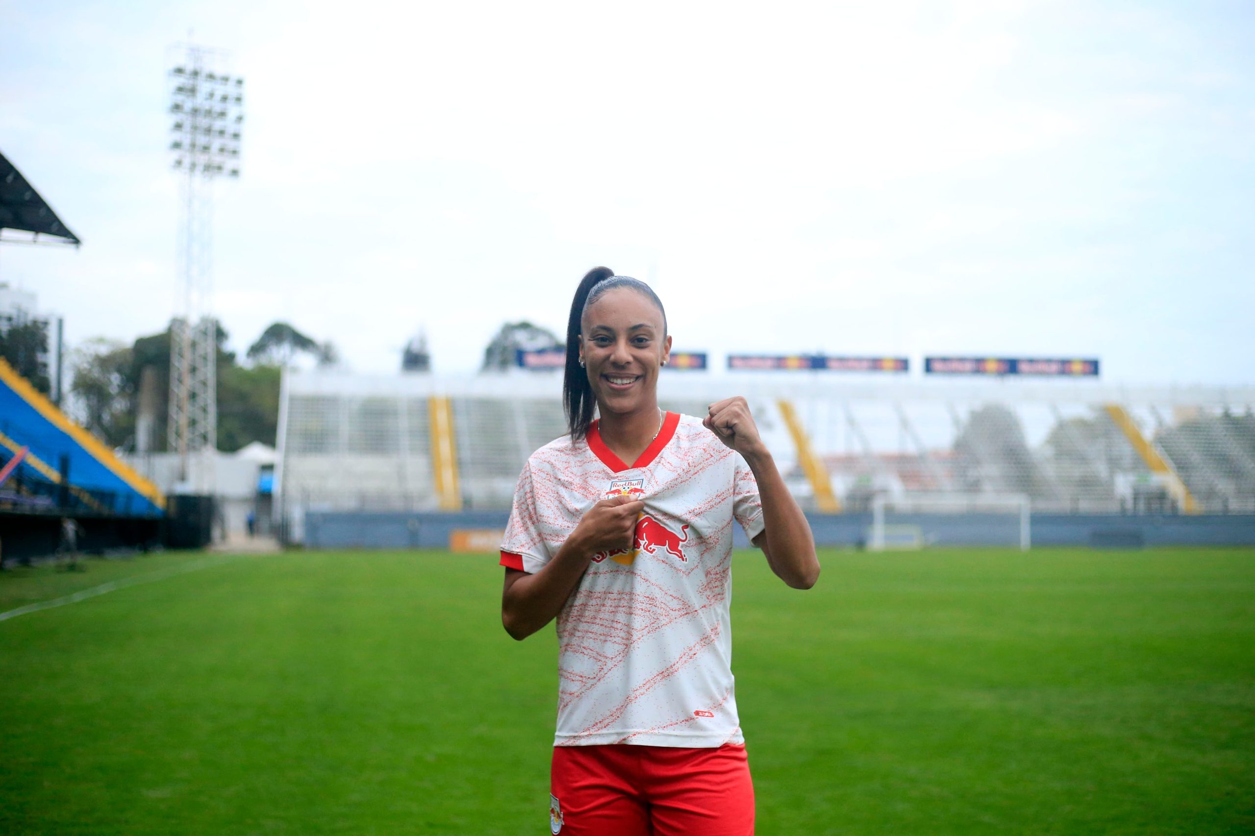 Isa Fernandes, jogadora do time feminino do Red Bull Bragantino. (Foto: Divulgação/Red Bull Bragantino)