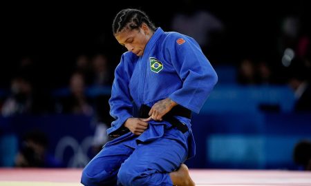 Rafaela Silva disputa terceiro lugar. (Foto: Alexandre Loureiro/COB)