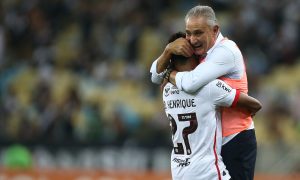 Tite e Bruno Henrique comemorando. (Photo by Wagner Meier/Getty Images)