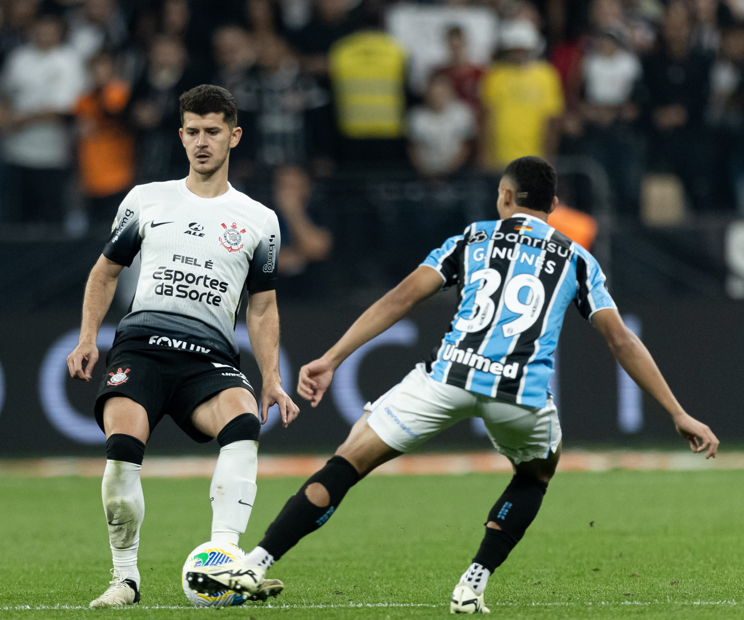 Com um expulso para cada lado, Corinthians e Grêmio ficam no empate sem gols pelo jogo de ida da Copa do Brasil. (Foto: Rodrigo Coca/Agência Corinthians)