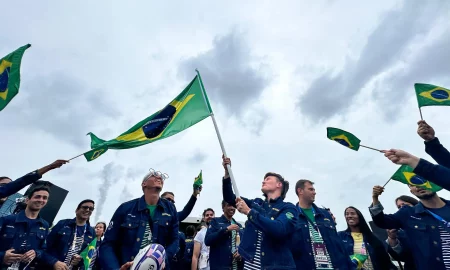 Brasil na Cerimônia de Abertura das Olimpíadas de Paris (Foto: Helena Petry/COB)