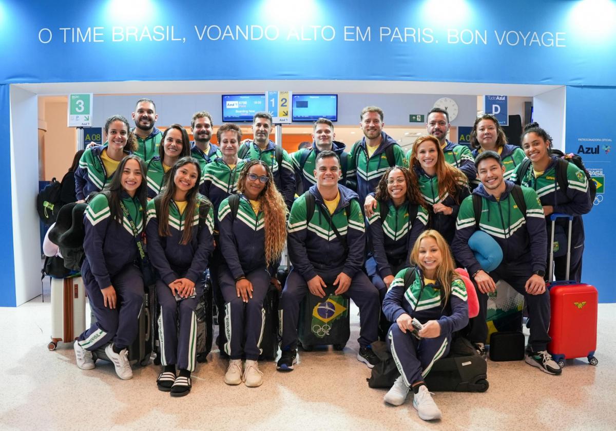 Delegação brasileira da ginástica embarca para Paris 2024 (Foto: Divulgação/CBG)