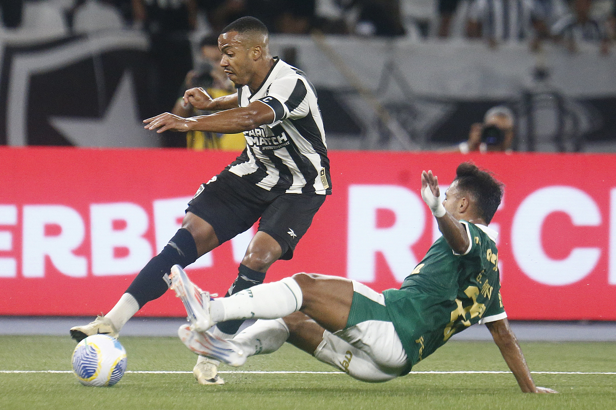 Botafogo e Palmeiras se enfrentam pela Libertadores (Foto: Vitor Silva/Botafogo)