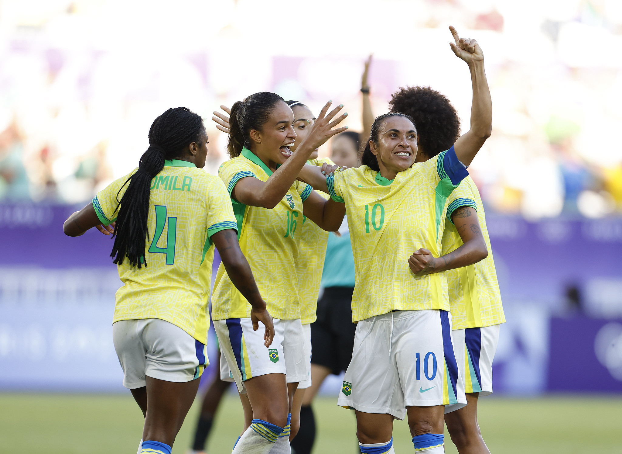 Seleção Brasileira comemorando o gol diante da Nigéria. (Foto: Rafael Ribeiro/CBF)