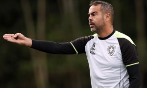 Artur Jorge no treino do Botafogo. (Foto: Vítor Silva/Botafogo)