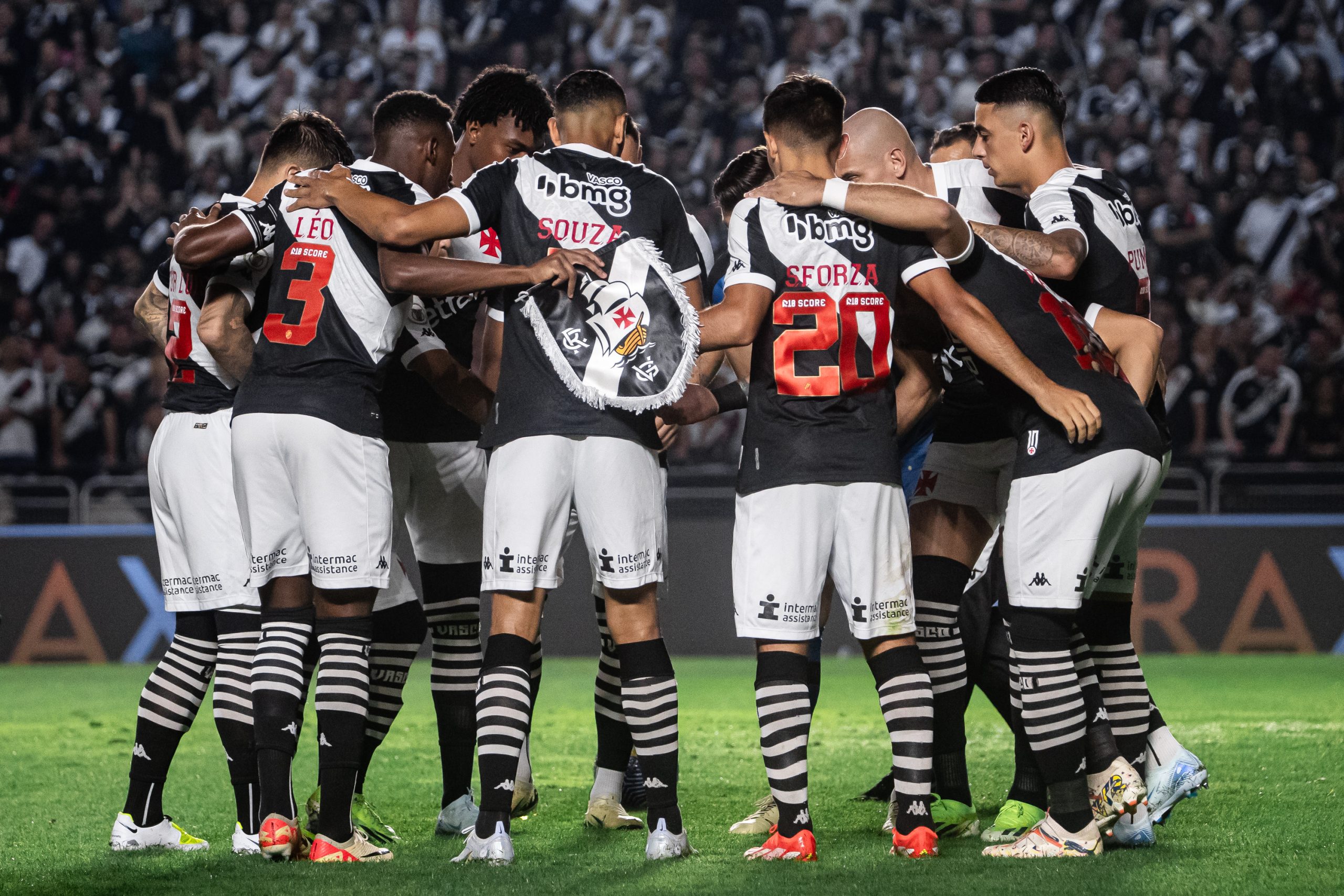 Cruz-Maltino está a quatro pontos do Z4 (Foto: Leandro Amorim/Vasco)