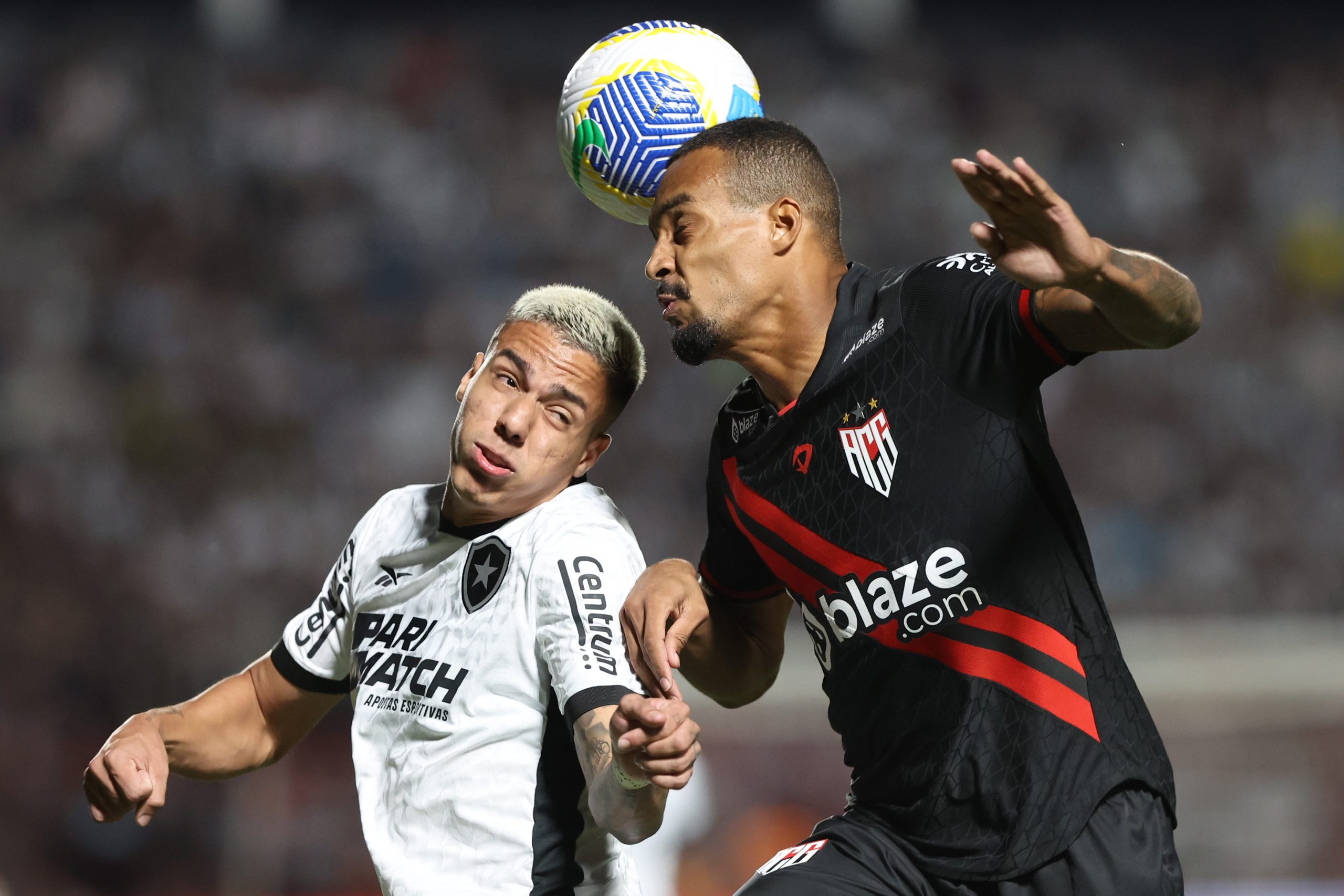 Carlos Alberto contra o Atlético-GO (Foto: Vítor Silva/Botafogo)