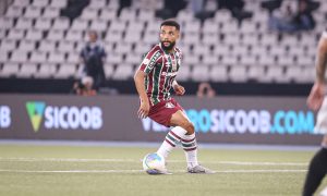 O lateral não poupou criticas a Daronco. (FOTO DE MARCELO GONÇALVES / FLUMINENSE FC)