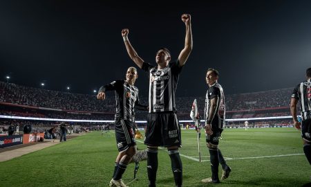 Battaglia comemora gol do Atlético. (Foto: Pedro Souza / Atlético)