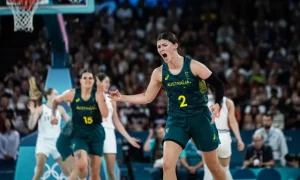 Austrália x Servia. (Foto: divulgação/FIBA)