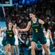 Austrália x Servia. (Foto: divulgação/FIBA)