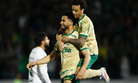 Murilo e Felipe Anderson durante comemoração do primeiro gol do Verdão. (Photo by Miguel Schincariol/Getty Images).