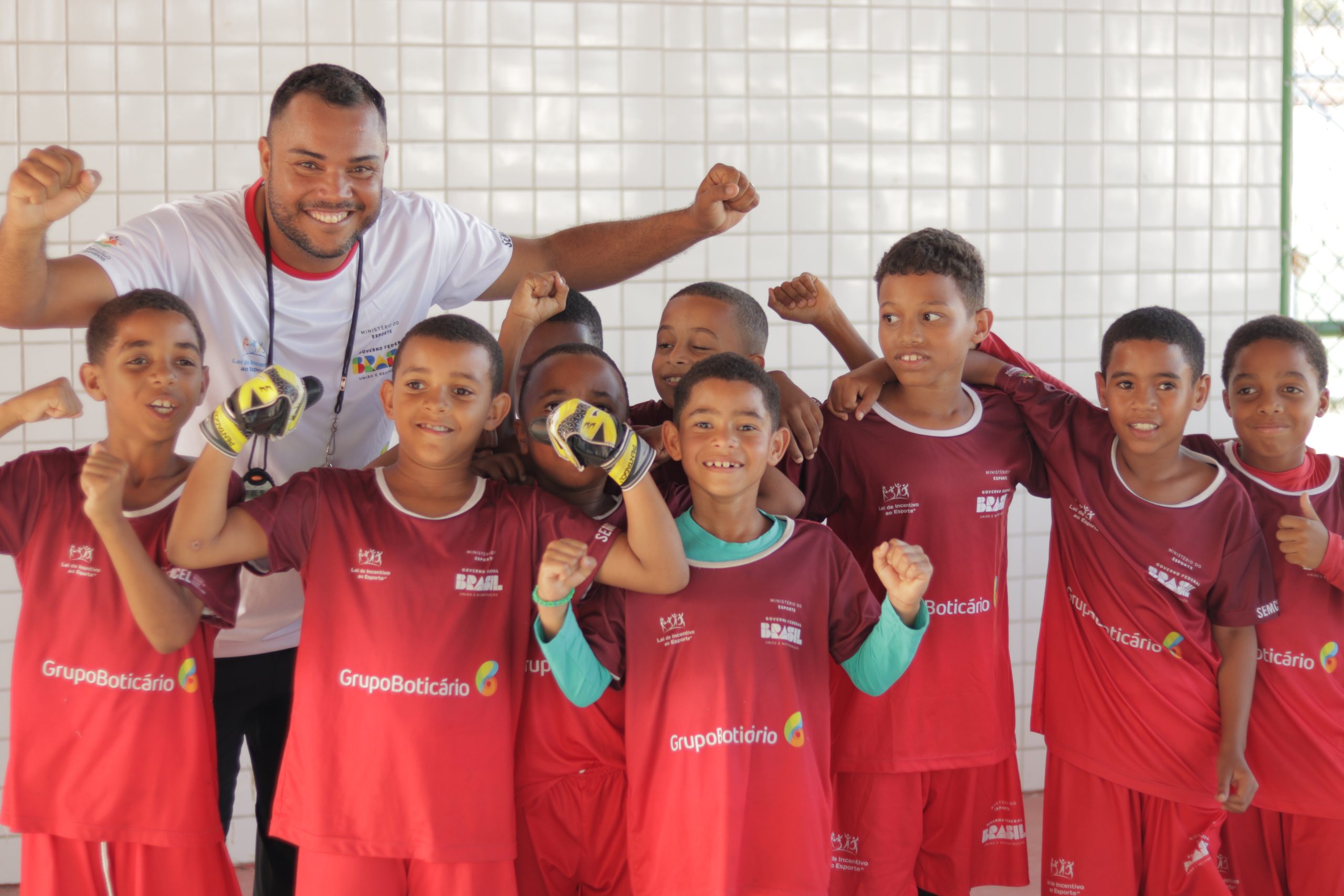 Ainda em clima olímpico, De Peito Aberto lança projeto esportivo na Bahia e em Minas Gerais