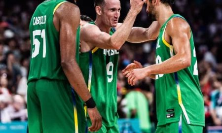 Jogadores do Brasil. (Foto: Divulgação/X/@basquetebrasil)