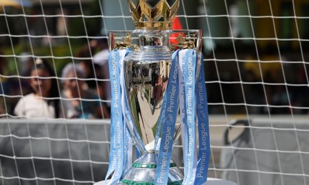 Taça da Premier League. (Foto: Mike Carlson/Getty Images)