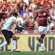 Cebolinha em ação com a camisa do Flamengo (Foto: Marcelo Cortes / CRF)