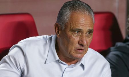 Tite justifica escolha da equipe na derrota para o São Paulo