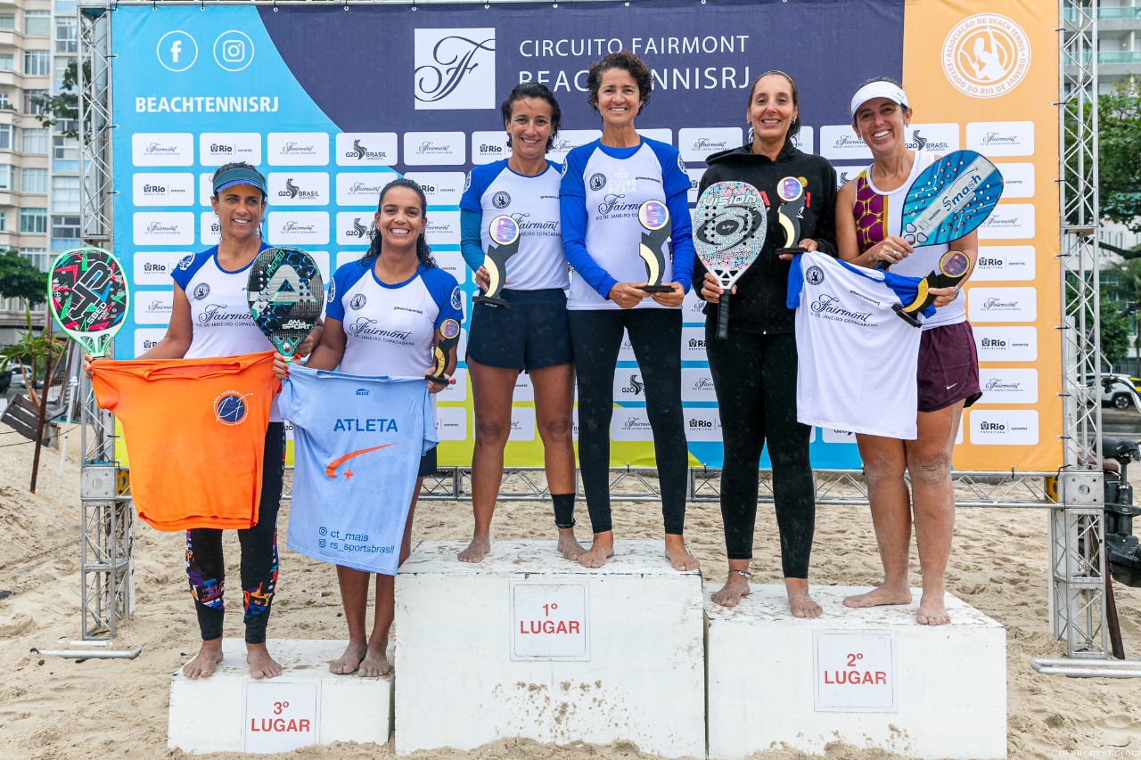 No alto do pódio à esquerda, Isabela Marinho (Foto: Mauro Motta - Aesse Sports)