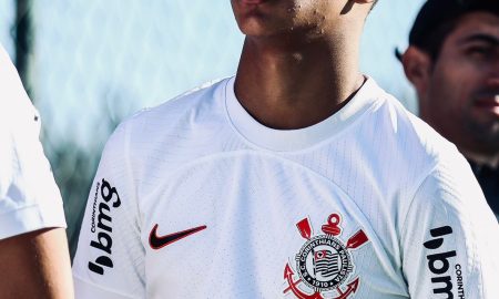 Joia da base do Corinthians, Miller projeta disputa da terceira fase do Paulista Sub-15: 'Mais um desafio na nossa briga pelo título'. (Foto: Divulgação/Corinthians).