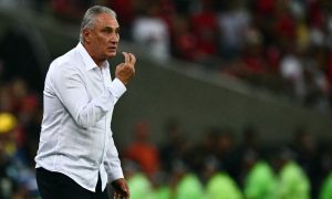 Tite exalta desempenho do Flamengo contra o Bolívar