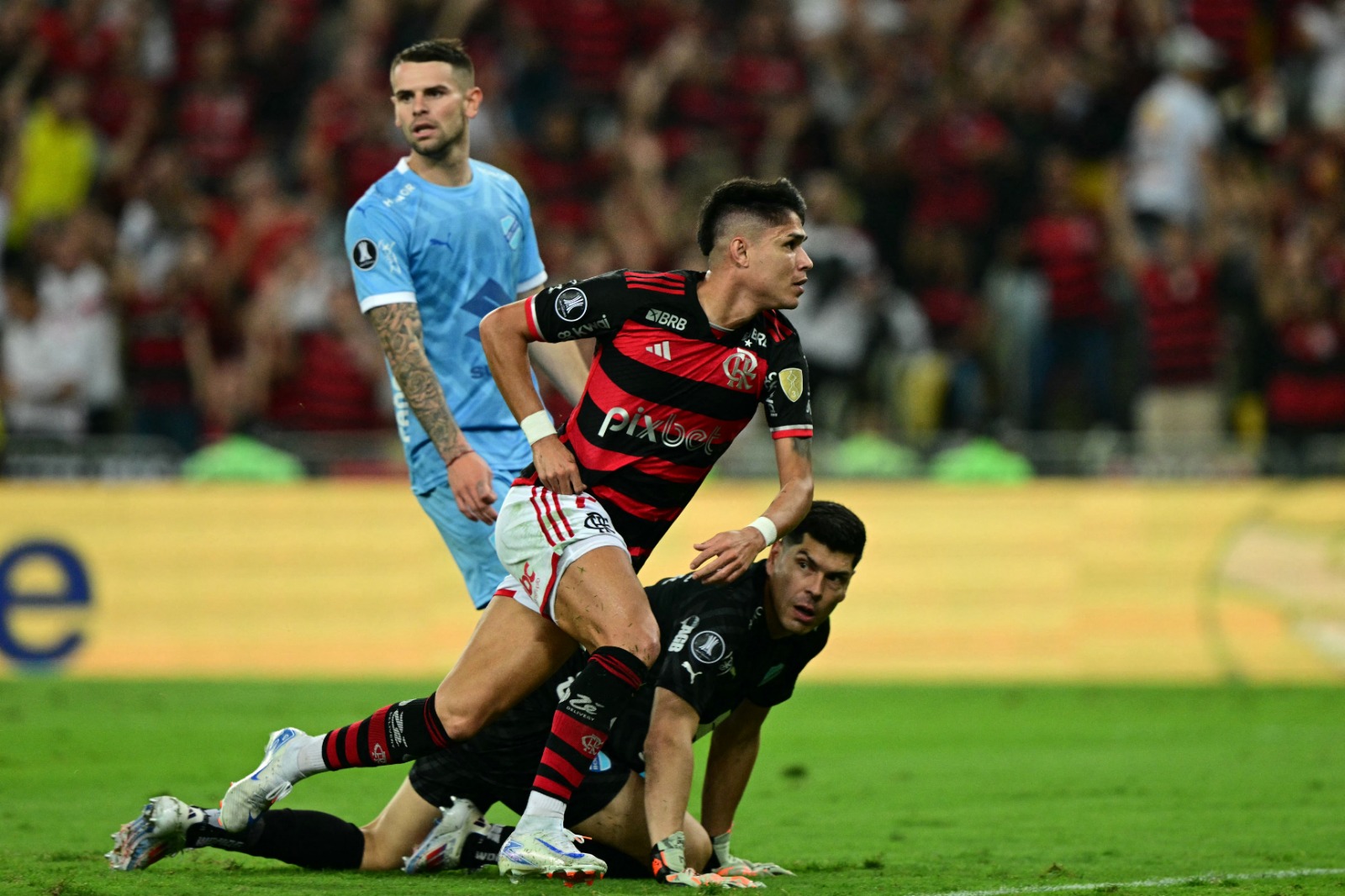 Luiz Araújo foi autor do gol da vitória do Flamengo. Photo by PABLO PORCIUNCULA/AFP via Getty Images)