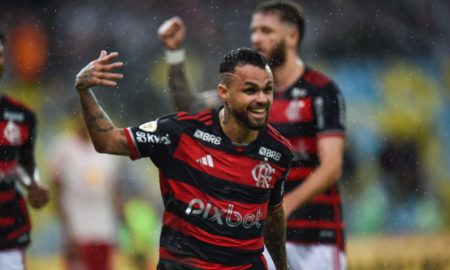 Michael reestreia marcando gol pelo Flamengo (Foto: Marcelo Cortes/Flamengo)