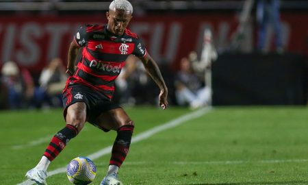 Wesley, lateral do Flamengo. (Foto: Ricardo Moreira/Getty Images)