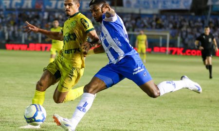 Paysandu e Mirassol em ação. (Foto: Jorge Luís Totti/Paysandu)