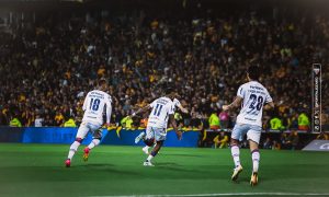 Elenco do Fortaleza comemora o gol de Marinho. (Foto: Matheus Amorim/Fortaleza EC)