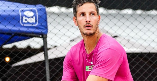 Dedé em ação no Beach Tennis (Foto: Arquivo Pessoal/Divulgação)