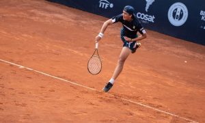 Leonardo Storck em ação (Foto: Federação Peruana de Tênis)