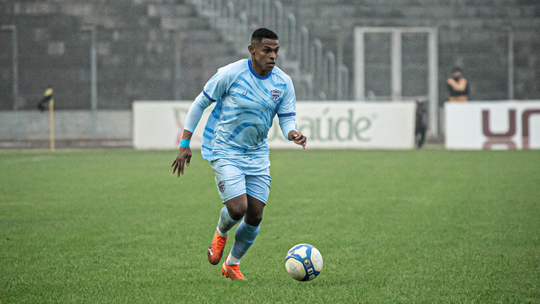 Marcelinho tem se destacado pelo Barra (Foto: Giovani Baccin/Barra FC)