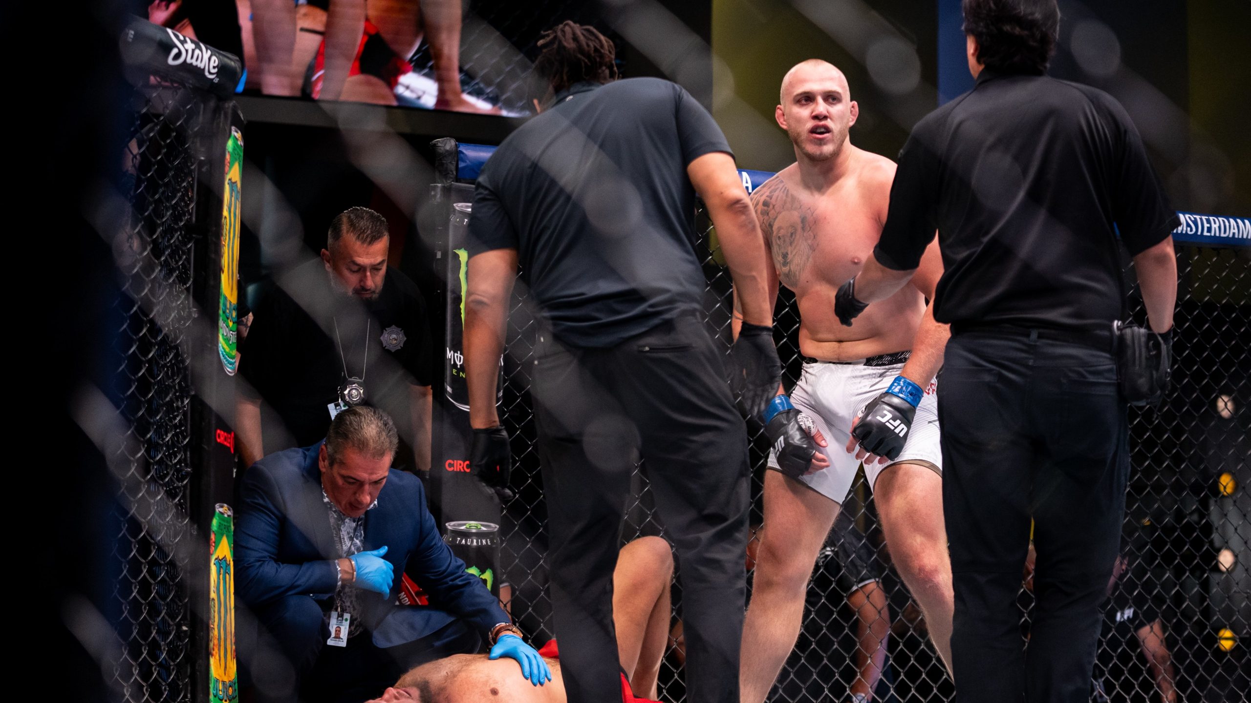 Sergey Spivak após vitória no UFC Vegas 95 (Foto: Divulgação/UFC)