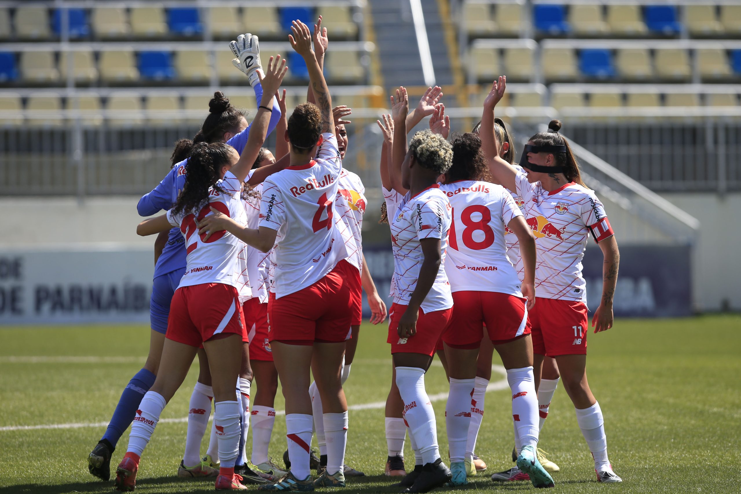 Jogadoras do time Sub-20 das Bragantinas. (Foto: Ari Ferreira/Red Bull Bragantino)