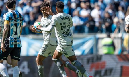 Gustavo Scarpa comemora gol do Galo (Foto: Pedro Souza / Atlético)