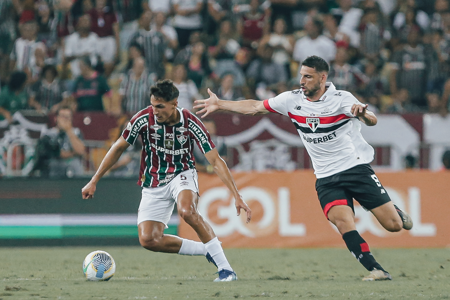 Fluminense x São Paulo pelo Brasileirão, no Maracanã. - Foto: Lucas Merçon/Fluminense F.C