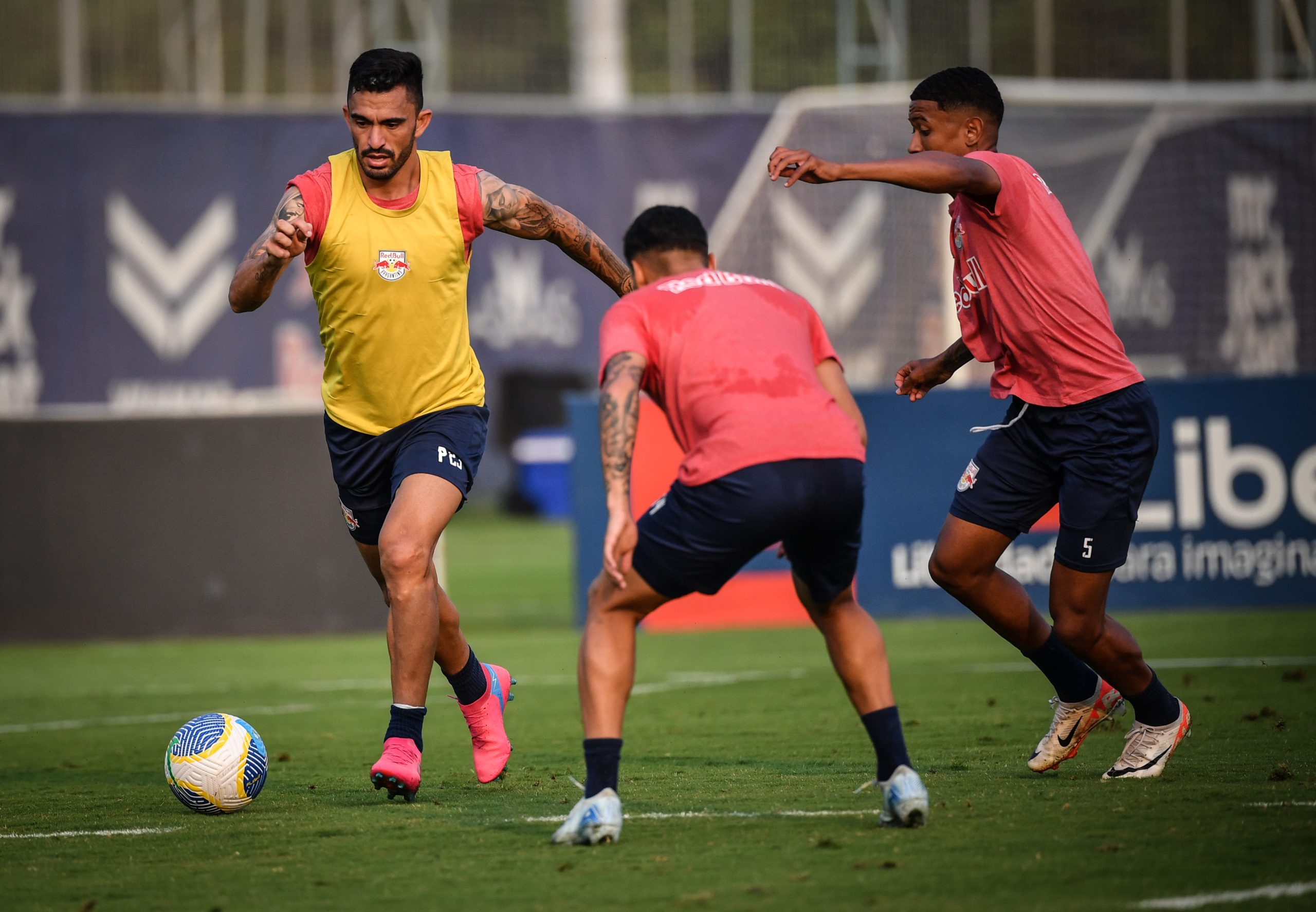 Raul, jogador o Red Bull Bragantino. (Foto: Ari Ferreira/Red Bull Bragantino)