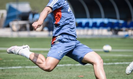 Peralta deve preencher uma das vagas. (Foto: Gustavo Aleixo/Cruzeiro)