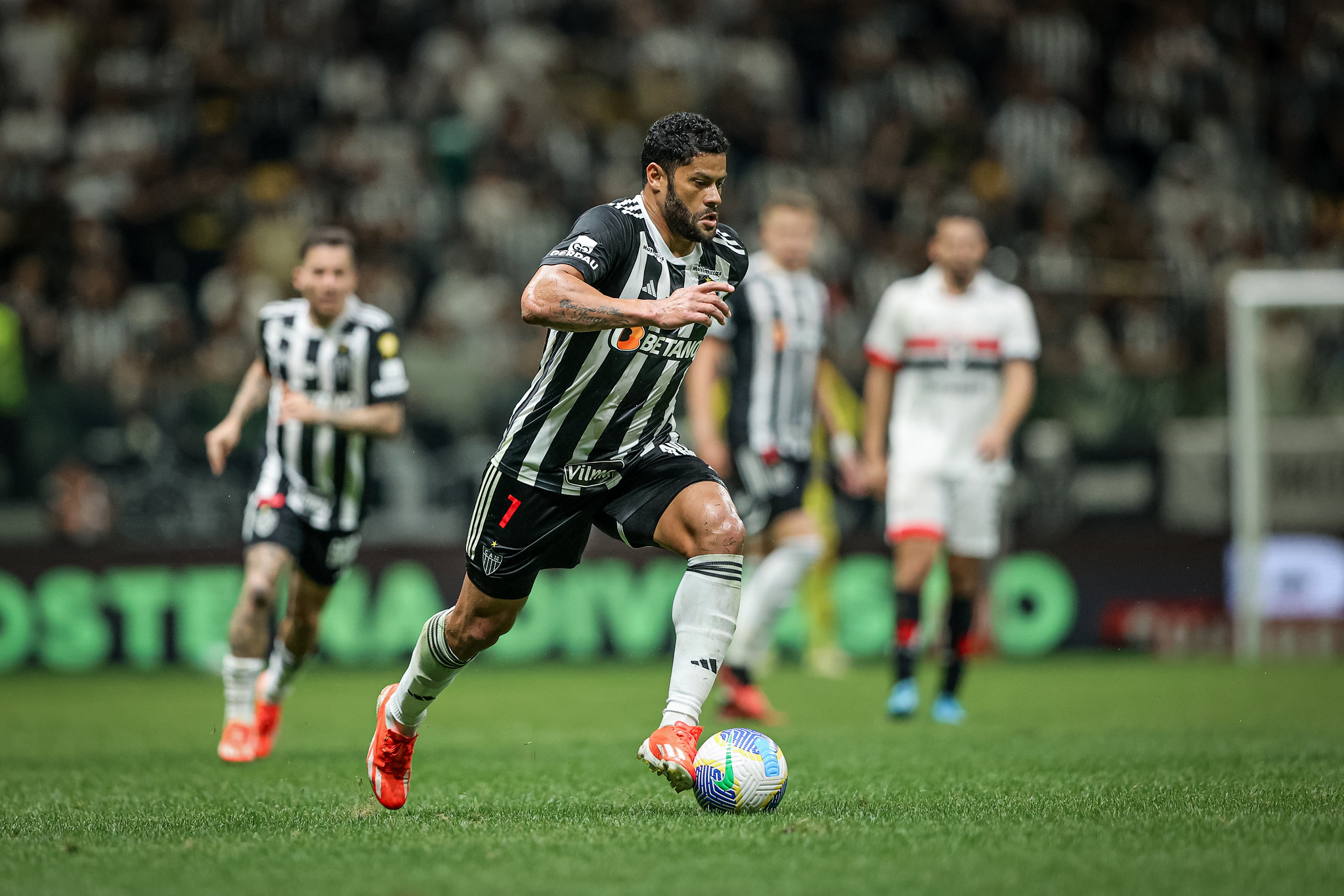 Hulk em campo contra o São Paulo. (Foto: Pedro Souza / Atlético)