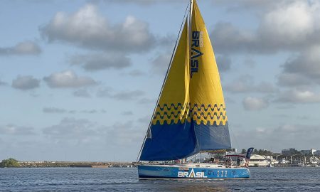 Barco Brasil na Refeno (Foto: Flávio Perez)